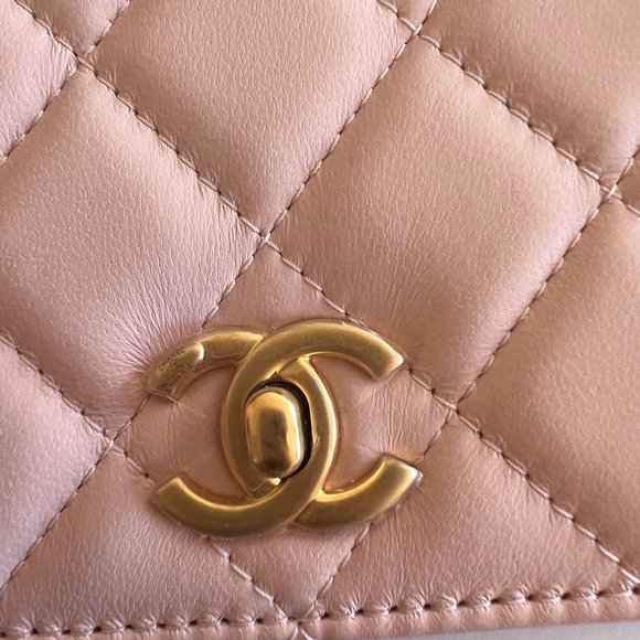 Brand new Chanel 23K light pink WOC with Pearl Crush With plastic seal - Picture 6 of 15